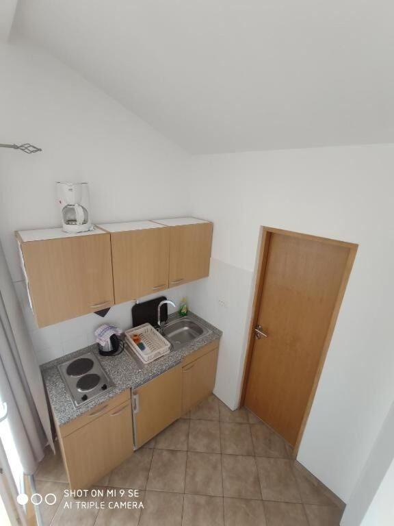 Apartments Antonija - Fitness Vinišće Extérieur photo