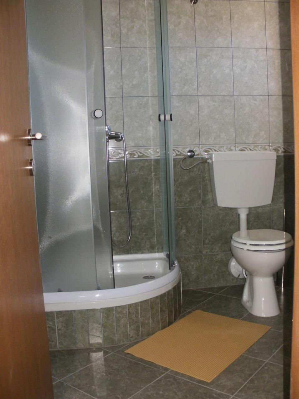 Apartments Antonija - Fitness Vinišće Extérieur photo